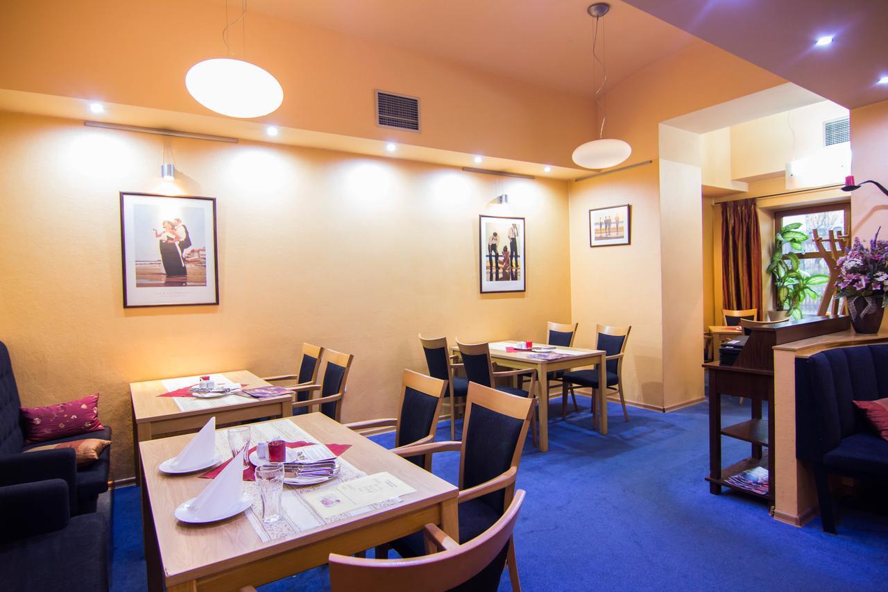 Hron Hotel 4*