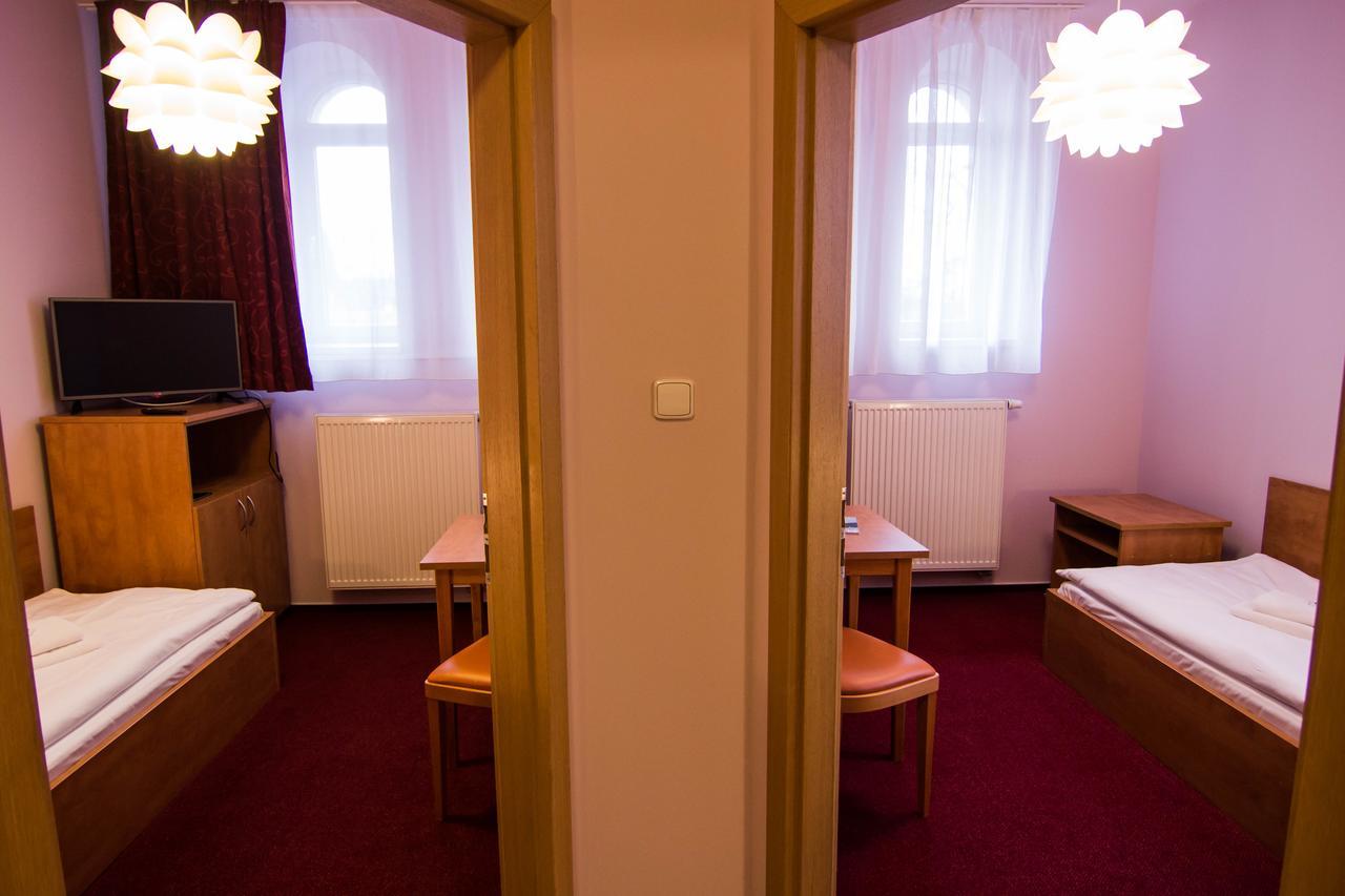 Hron Hotel 4*